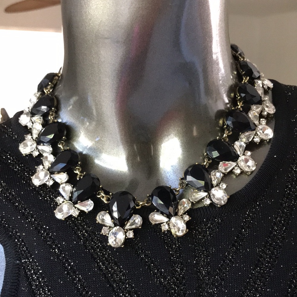 Vintage Gold Lady Statement necklace - Picture 5 of 8